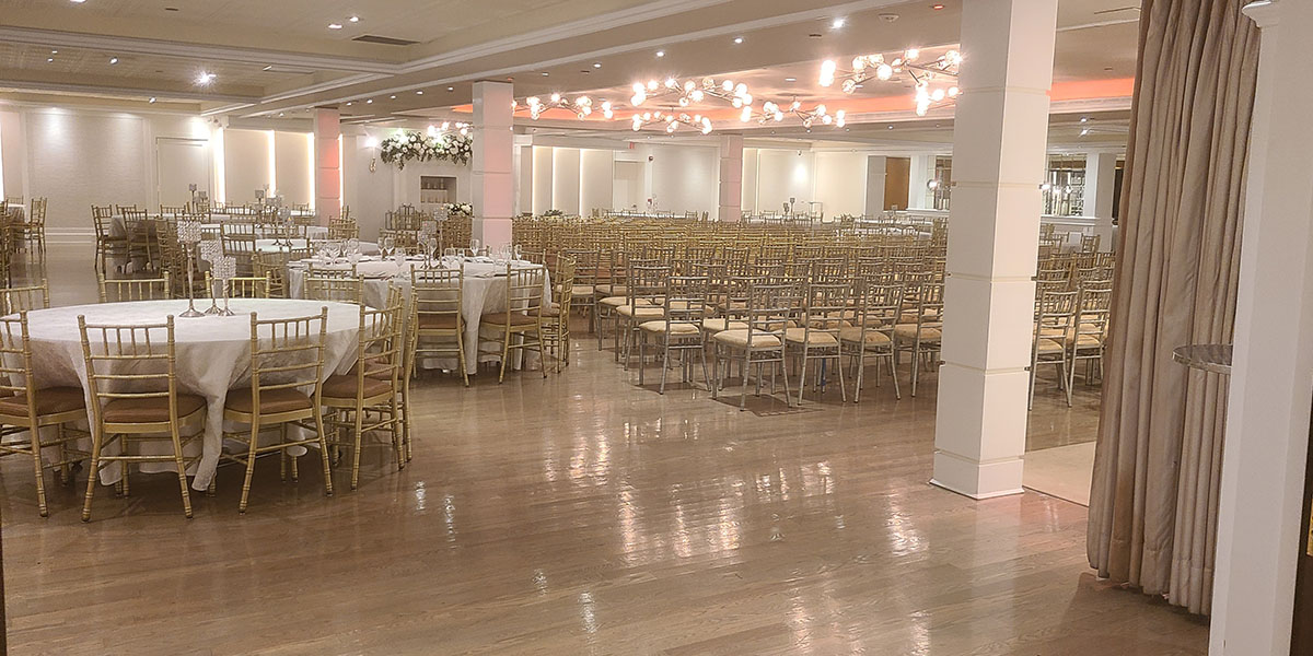 A family home with spotless hardWood Floor Cleanings after a deep cleaning service.